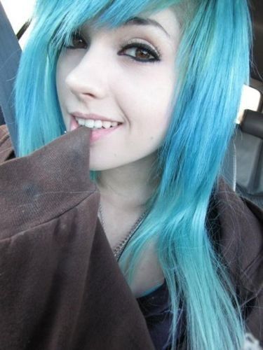 blue_hair_girl__bite__by_omellykim-d357bte.jpg